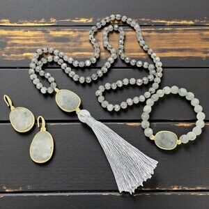 🆕️Stunning Boho Chic Jewelry Set - Genuine Prehnite Gemstones & Glass Beads ✨